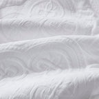 Cannes Matelassé 300 Thread Count Set of 4 Napkins - White