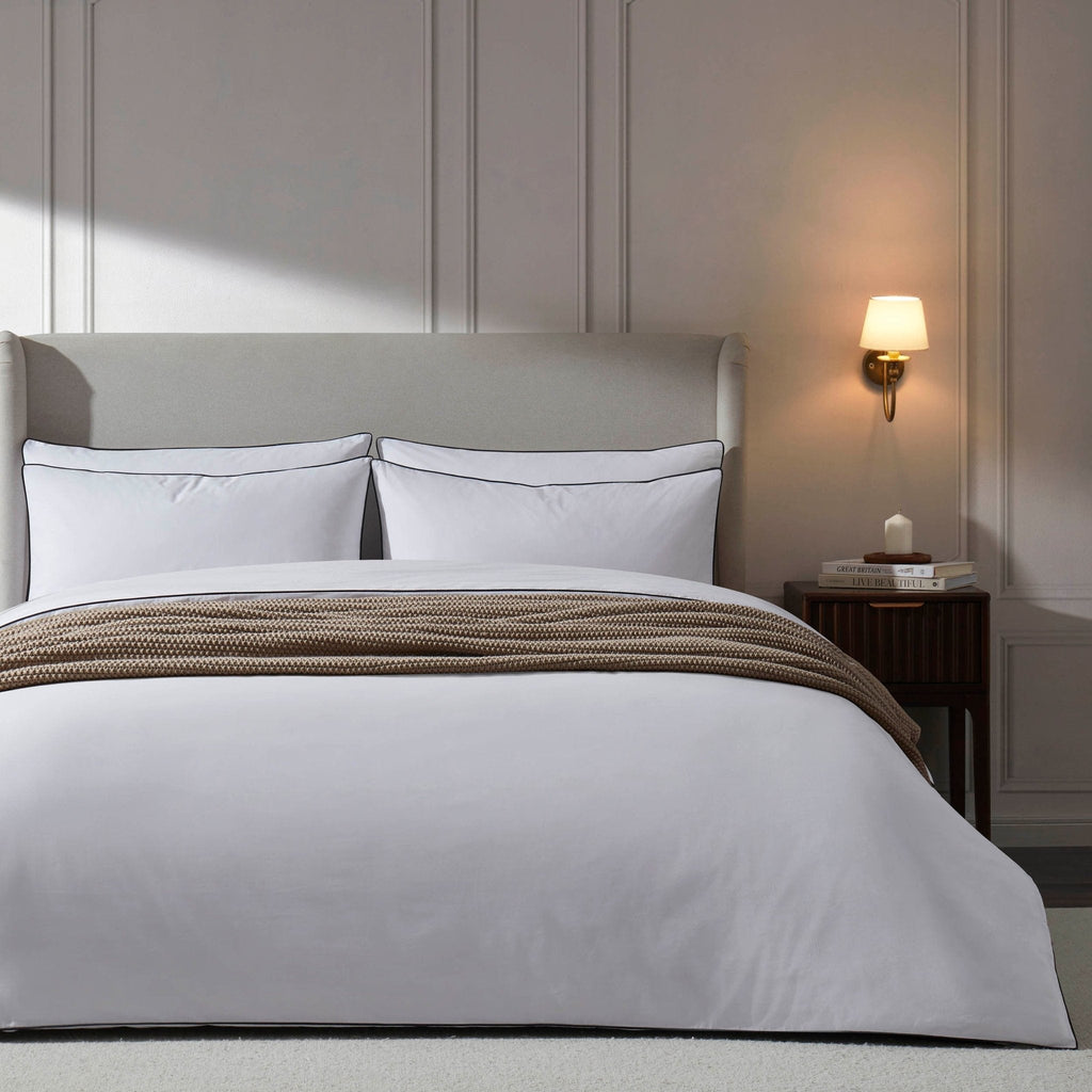 Cambridge 200 Thread Count Duvet Cover - Cotton - White/Black - DUSK