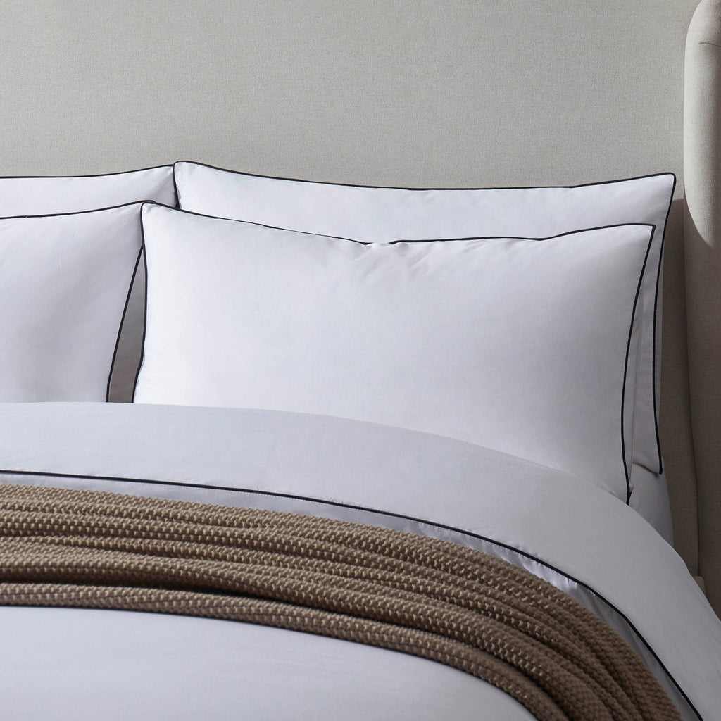 Cambridge 200 Thread Count Duvet Cover - Cotton - White/Black - DUSK