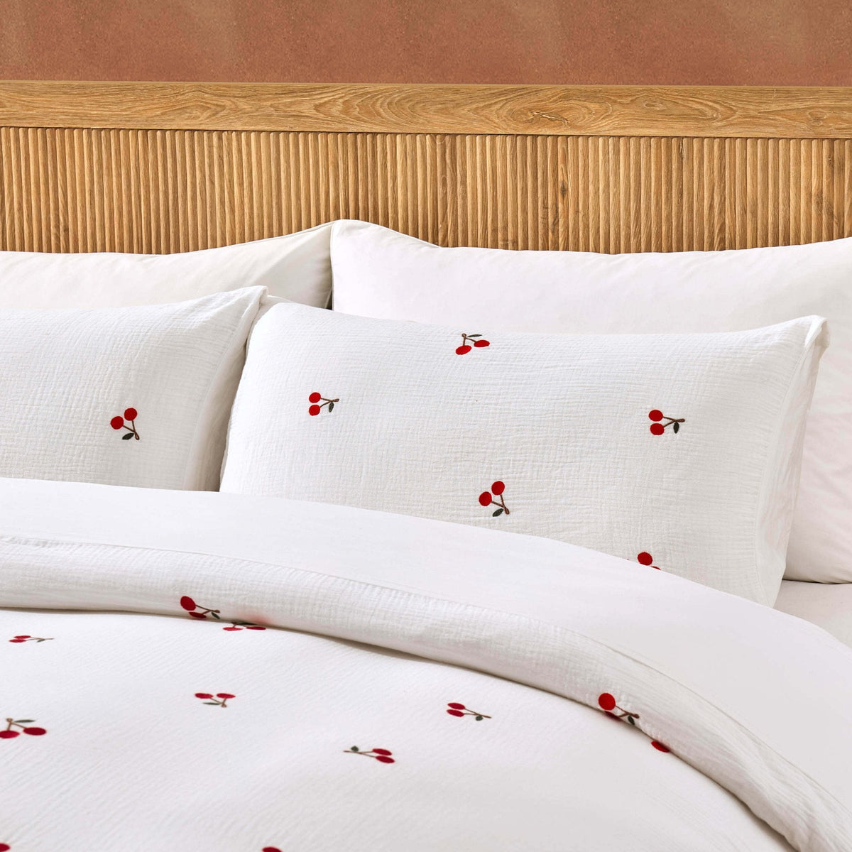 Cherry Embroidery 100% Cotton Muslin Duvet Cover & Pillowcase Set - White - DUSK