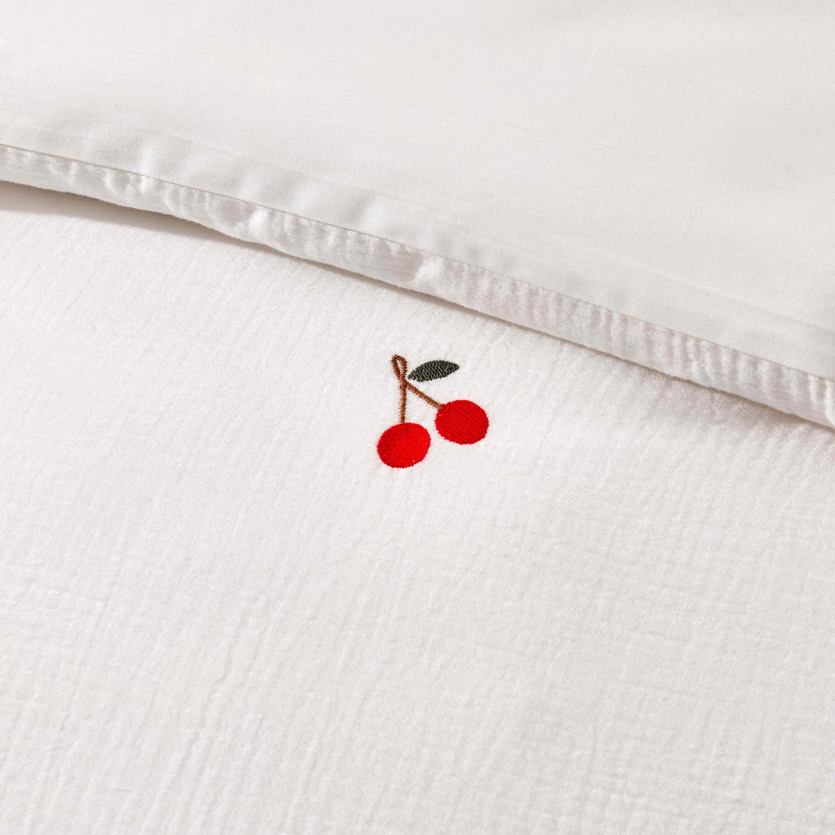 Cherry Embroidery 100% Cotton Muslin Duvet Cover & Pillowcase Set - White - DUSK