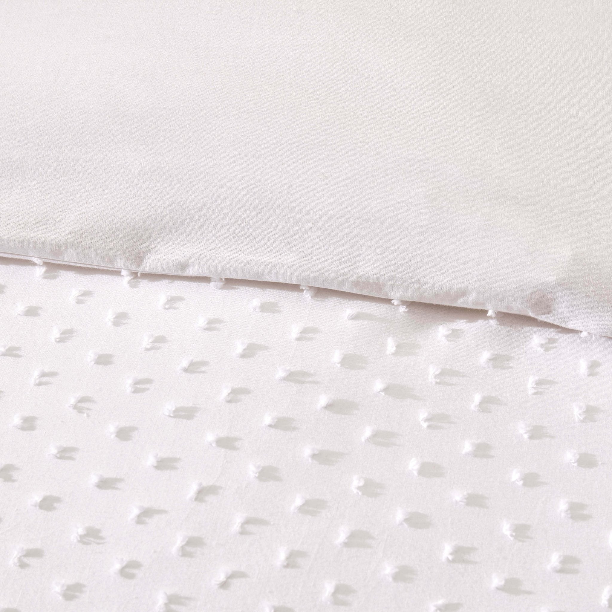 Clipped Jacquard Dobby 100% Cotton Duvet Cover & Pillowcase Set - White - DUSK
