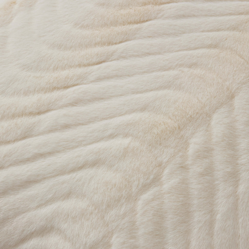 Curved Pattern Ribbed Faux Fur Sofa Cushion Cover - Cream - DUSK