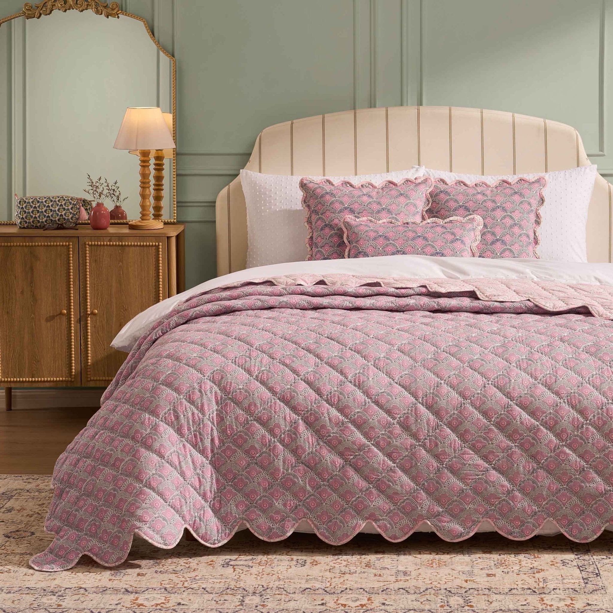 Esme 100% Cotton Printed Scallop Reversible Bedspread - Pink - DUSK
