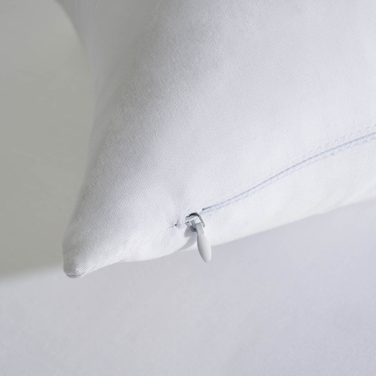Pair of Pregnancy Pillowcase - White - DUSK