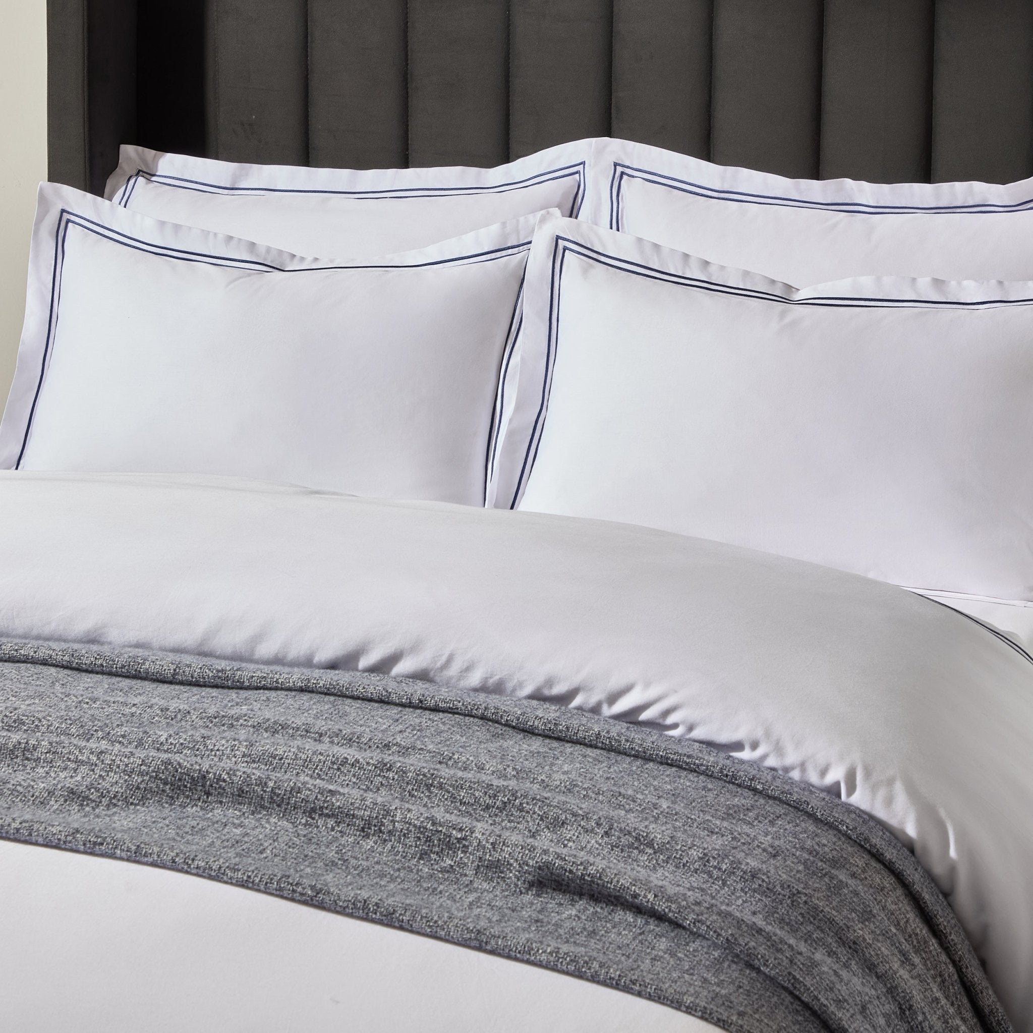 Pair of Regent Embroidered Oxford Pillowcases - 400 Thread Count Sateen - Navy - DUSK