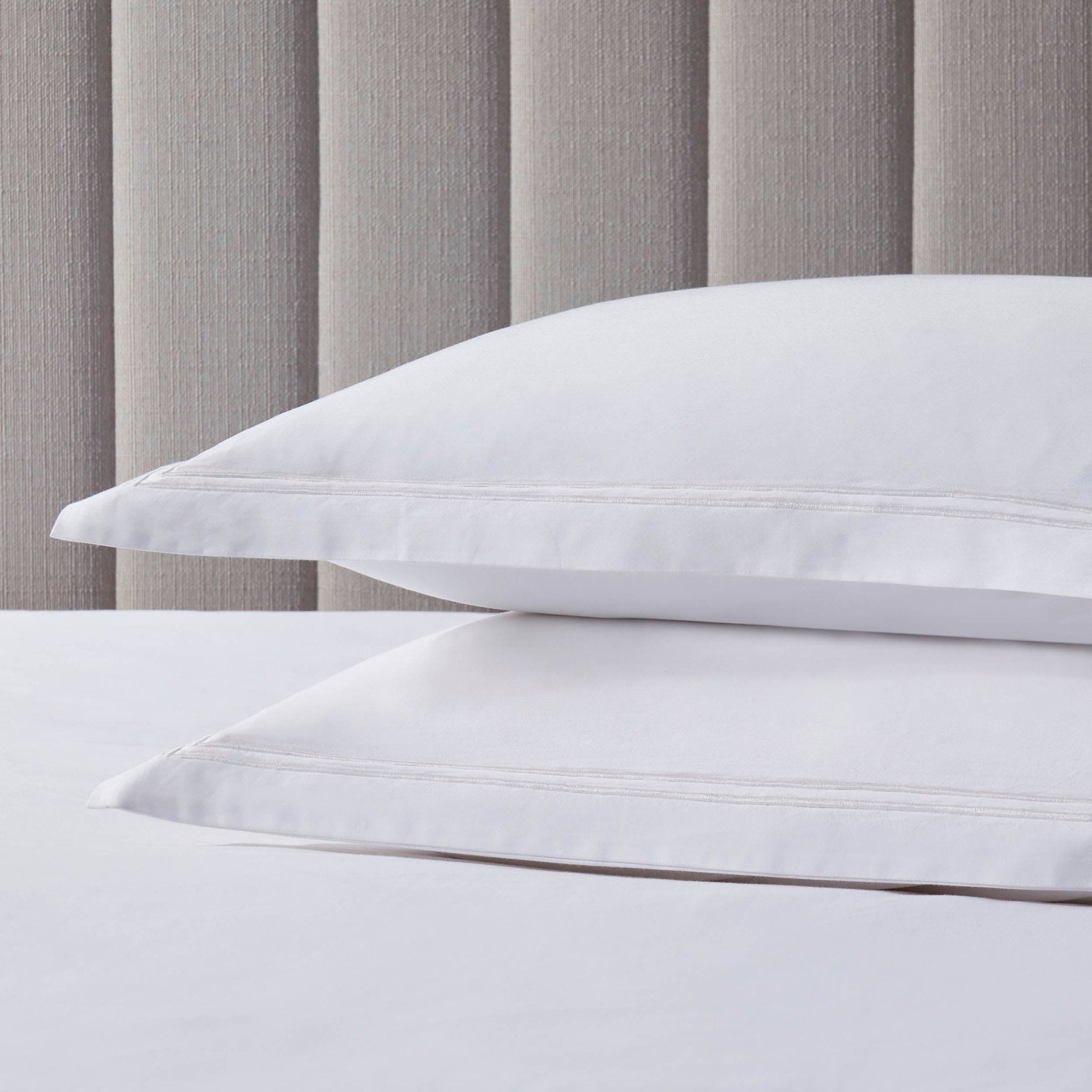 Pair of Regent Embroidered Oxford Pillowcases - 400 Thread Count Sateen - White - DUSK