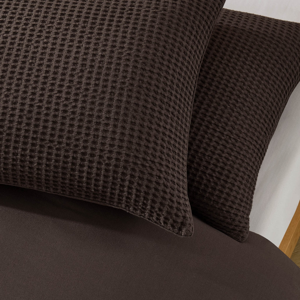 Portofino Waffle 100% Cotton Pair of Pillowcases 200 Thread Count - Chocolate - DUSK
