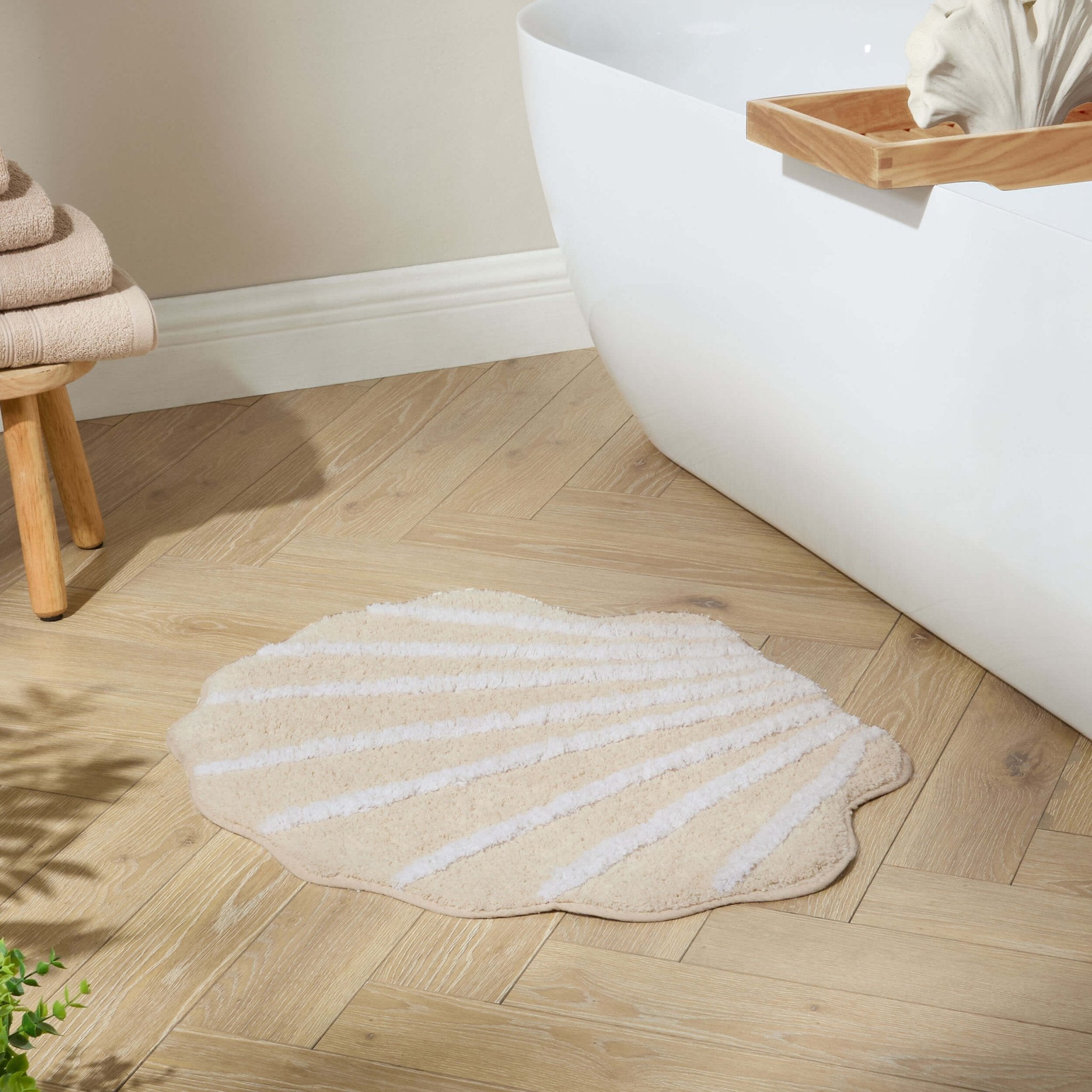 Shell Tufted Bath Mat - Cream - DUSK